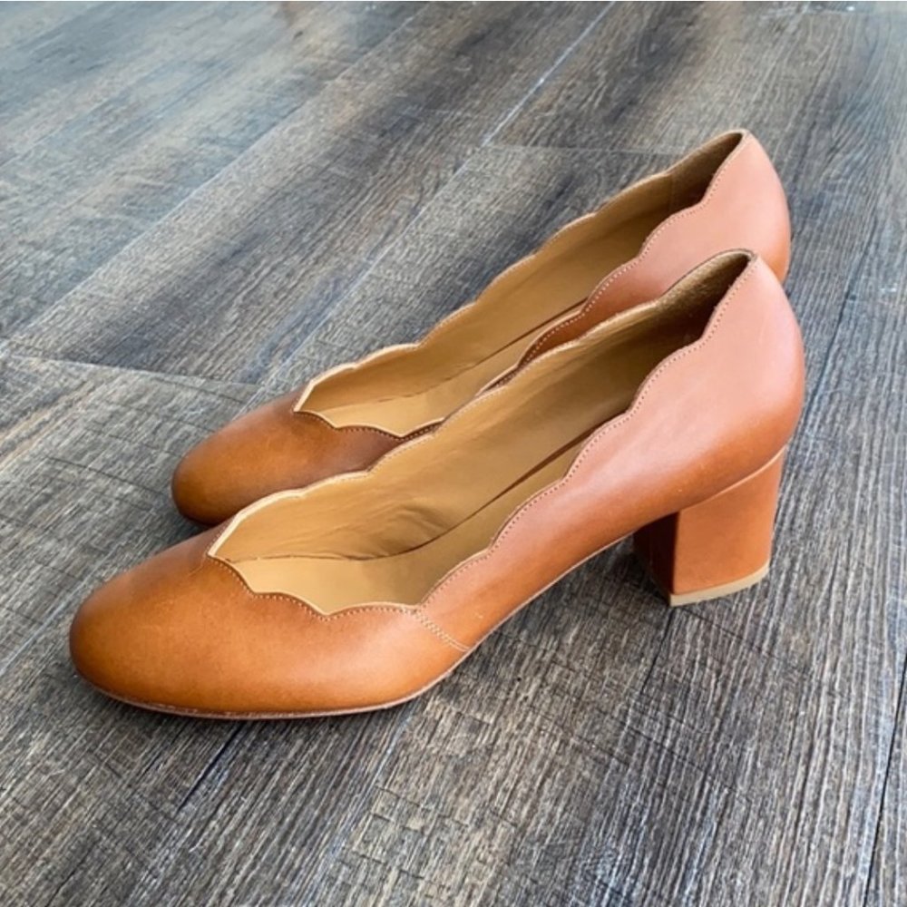 Sezane Scalloped Leather Pumps NEW Sz 5